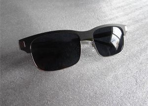 Carbon fiber sunglasses2